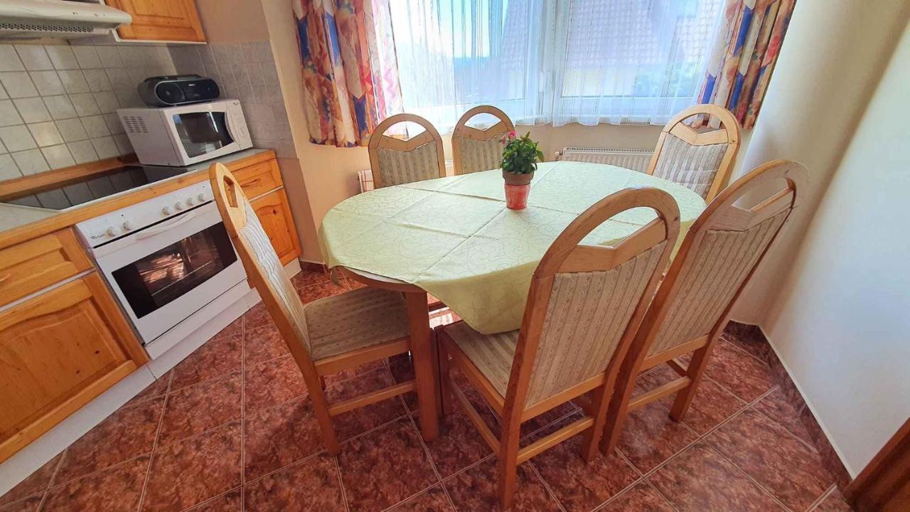 Apartment In Fonyod/Balaton 18580 エクステリア 写真