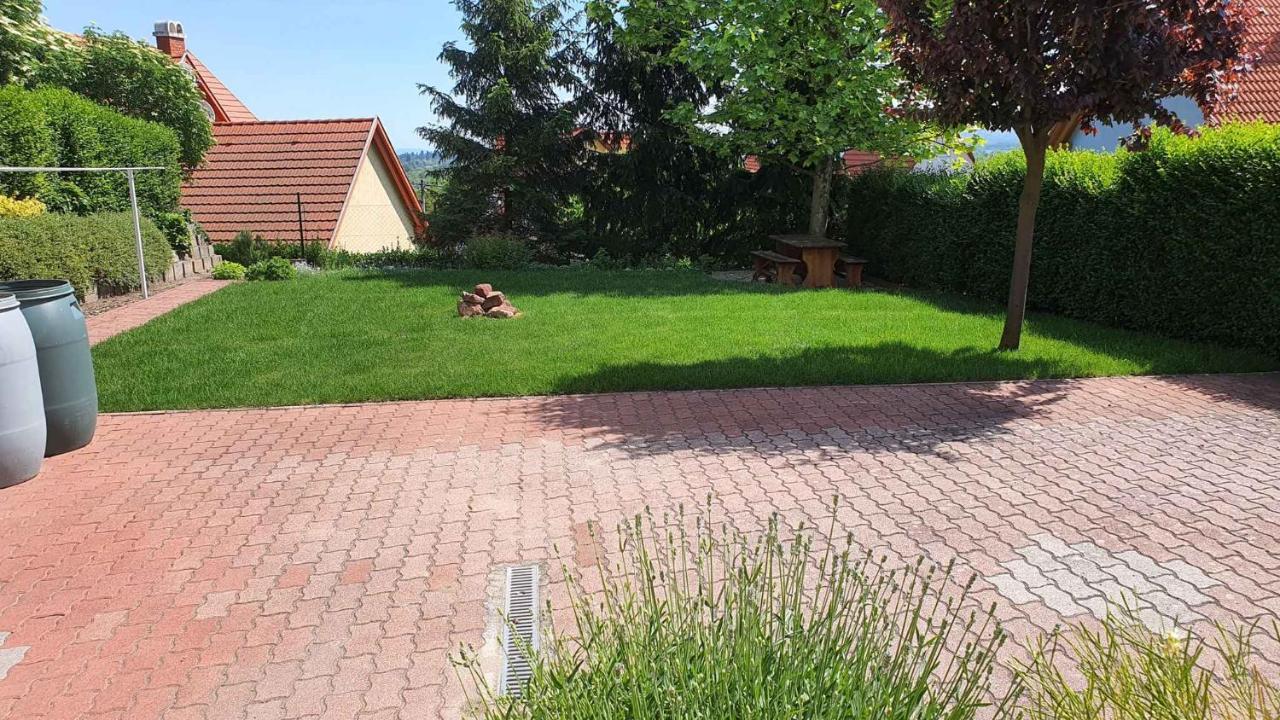 Apartment In Fonyod/Balaton 18580 エクステリア 写真