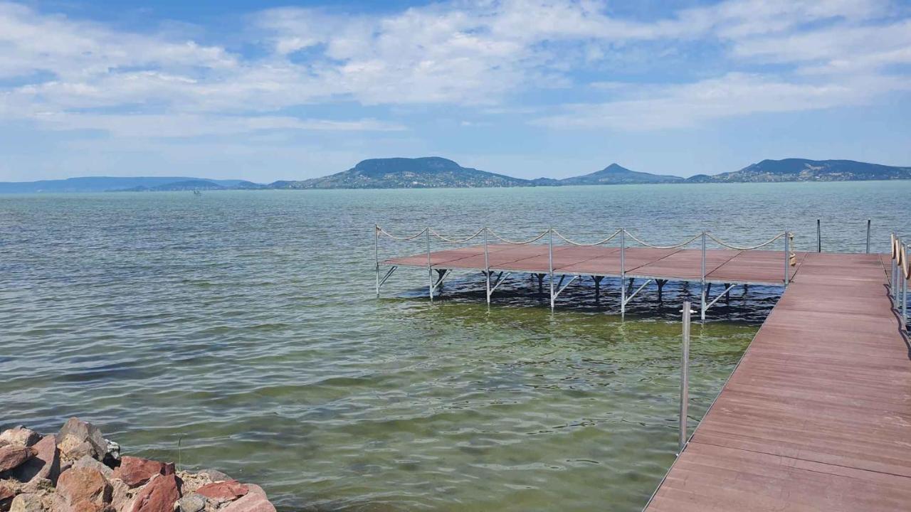Apartment In Fonyod/Balaton 18580 エクステリア 写真
